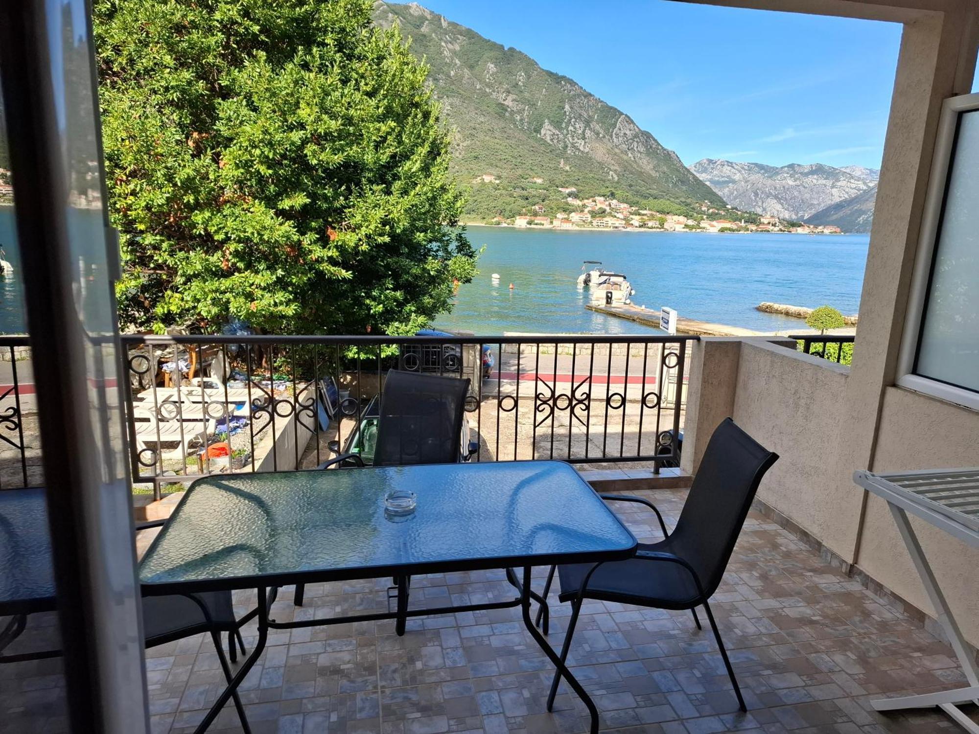 קוטור Apartments Pejanovic מראה חיצוני תמונה